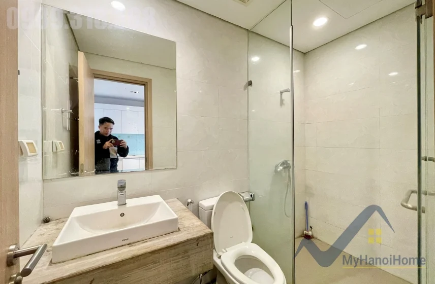 Xem ảnh 12: Ảnh 12: Căn hộ 2PN, 2WC cho thuê đủ đồ tại CC Mipec Riverside