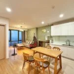 Căn hộ Mipec Long Biên 2 phòng ngủ cho thuê view sông Hồng
