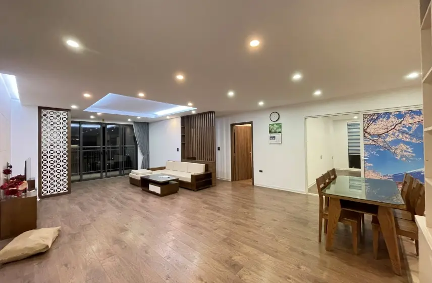 Ảnh 1: Căn hộ Mipec Long Biên cho thuê 3PN view sông Hồng
